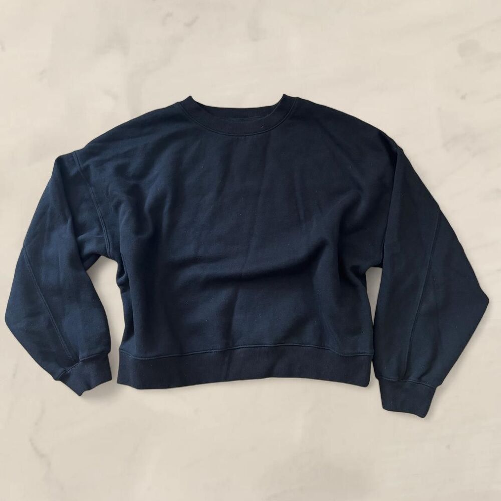 gap black crewneck sweatshirt size small